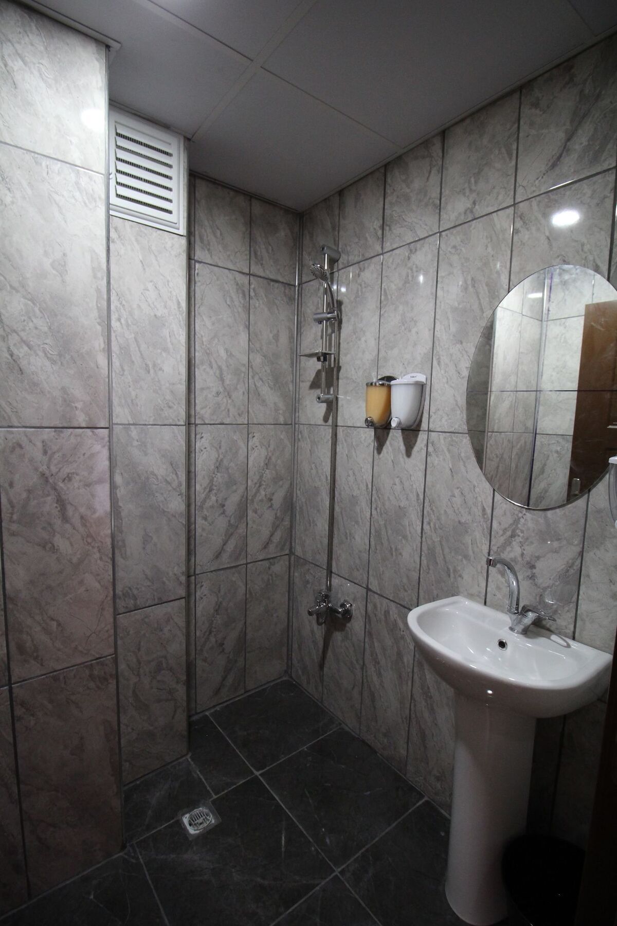 Deeps Hostel Eskişehir Buitenkant foto
