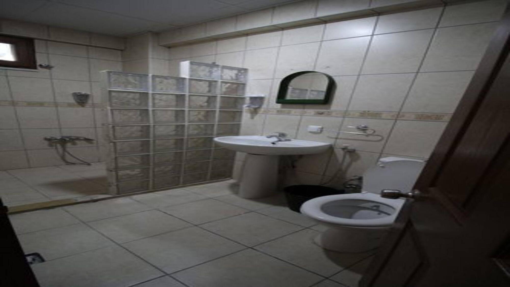 Deeps Hostel Eskişehir Buitenkant foto